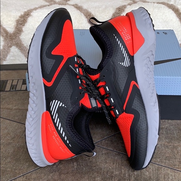 Nike Odyssey React Shield 2 Habanero Red/Black/Thu - Picture 8 of 16